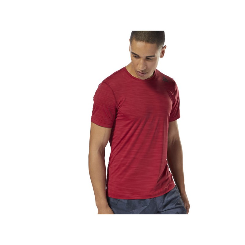 Camiseta REEBOK WOR ACTIVCHILL TECH TOP D94304 Rojo